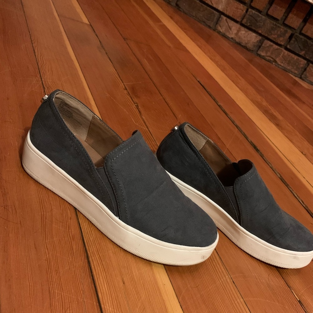 Steve Madden slip on sneakers
